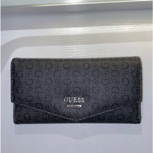 GUESS Factory Women's Abree Logo Saffiano Slim Trifold Wallet